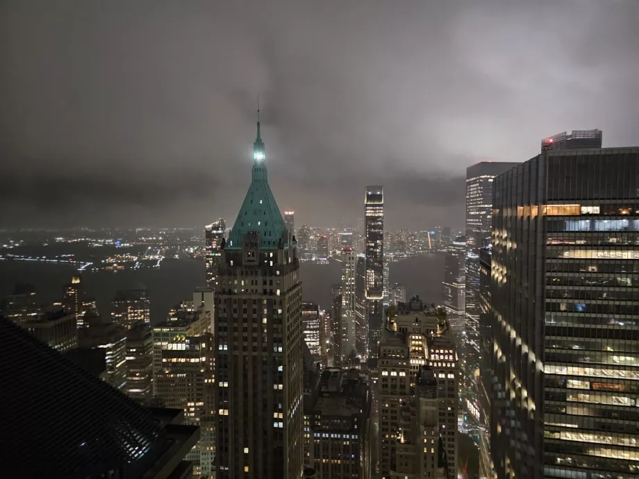 Utsikten fra Overstory Bar