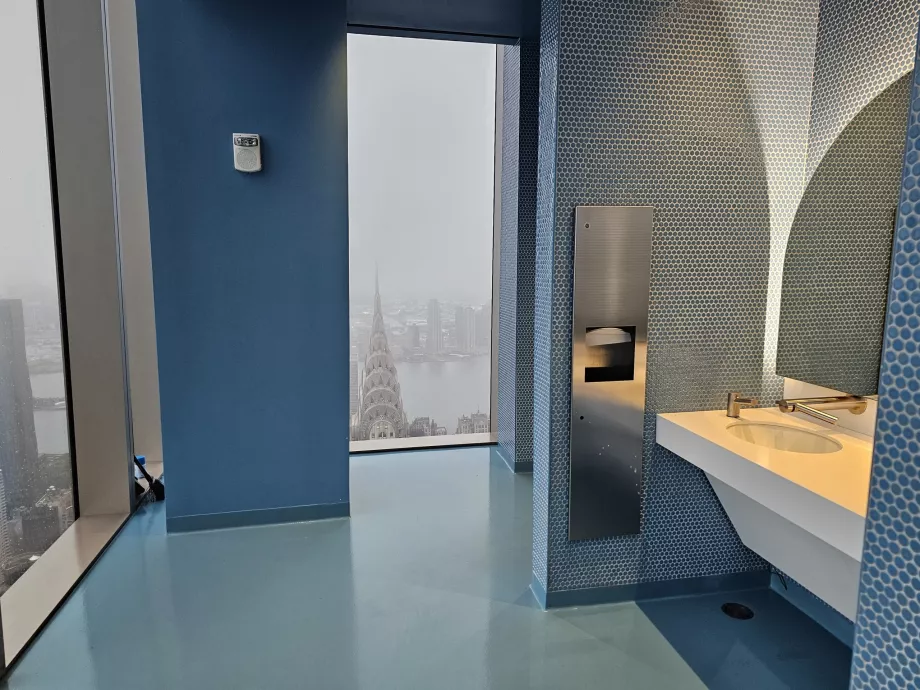 Summit One Vanderbilt, bad med utsikt