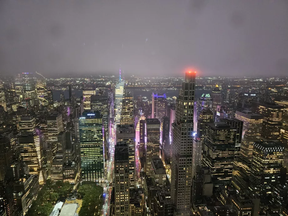 Summit One Vanderbilt, nattutsikt