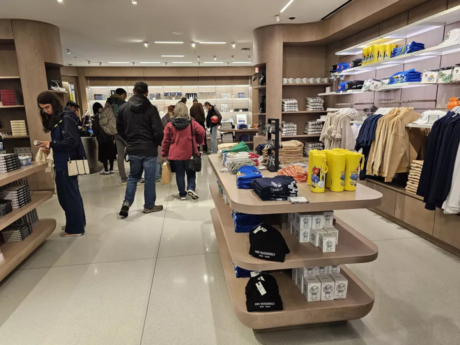 Summit One Vanderbilt, gavebutikk