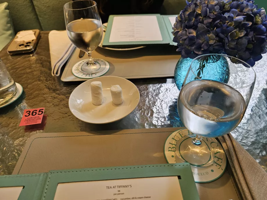 Blue Box, håndklær