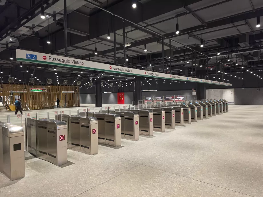Turnstiles ved inngangen til T-banen