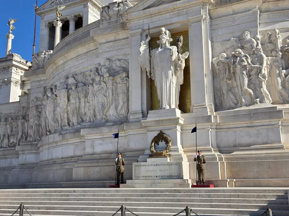 Altare della Patria, den ukjente soldatens grav