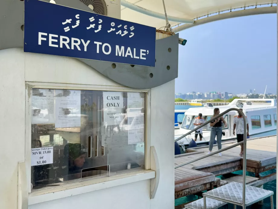 Båt til Malé fra flyplassen