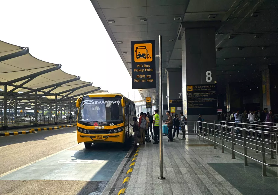 Skyttelbuss til kollektivtransportsenteret