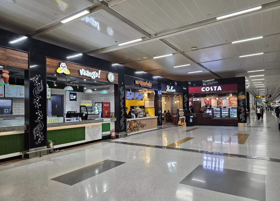 Forfriskninger i Terminal 3, transittområdet