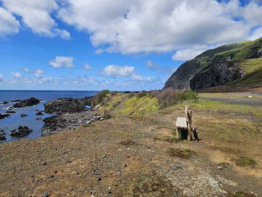Praia da Areia, benk