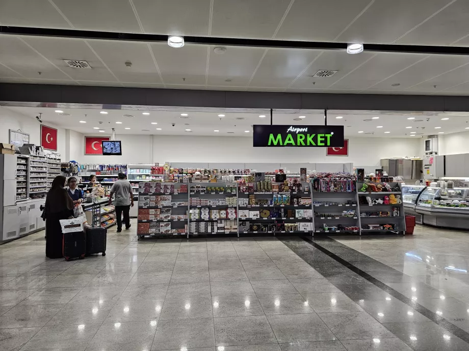 Supermarked i ankomsthallen