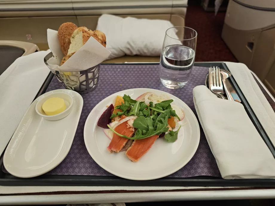 Forrett til hovedrett, fly MEL-BOM