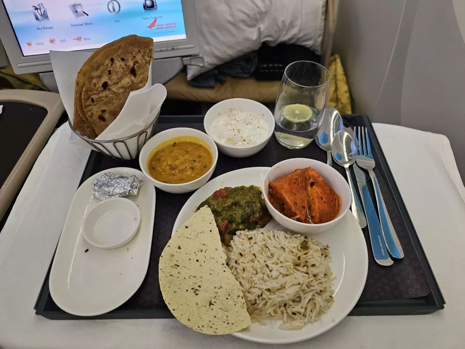 Hovedrett (anjeer pasanda), fly DEL-MXP