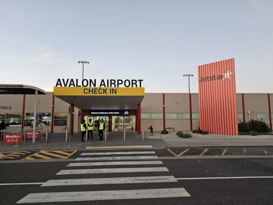 Avalon lufthavn, avgangsterminal
