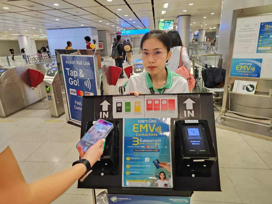 Betale T-banebilletter med kontaktløst kort